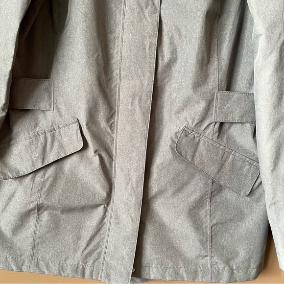 THE NORTH FACE DRYVENT LADIES RAIN/WINDBREAKER JACKET Grey Colour SizeMedium - Picture 8 of 16